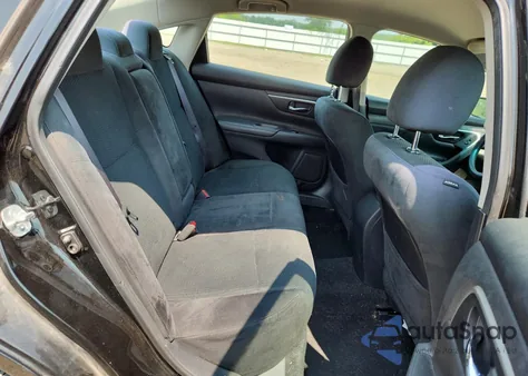 2015 Nissan Altima 2.5 из США, поврежденный, VIN 1N4AL3AP7FC261485